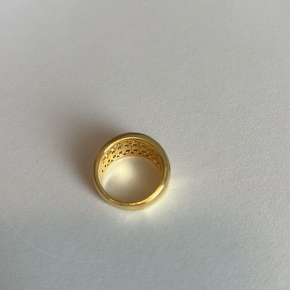 NWT Gold Tone 3 Line Cubic Zirconia Bohemian Fashion Ring size 9 - Picture 5 of 6